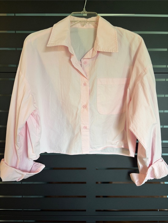 Amazon Tops - Amazon Women's Light Pink Cropped Button-Down Shirt